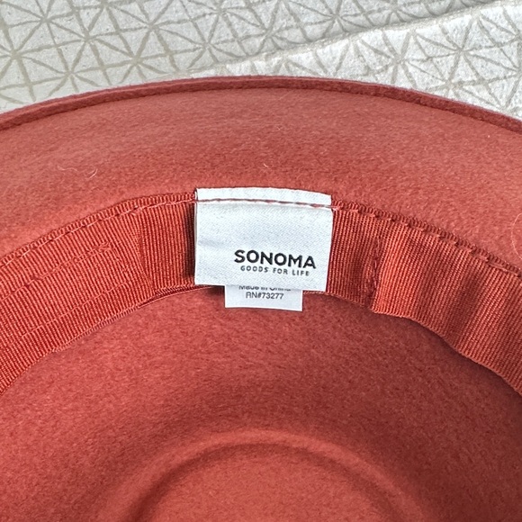 NWOT Sonoma Rust Women's Hat - Picture 2 of 6